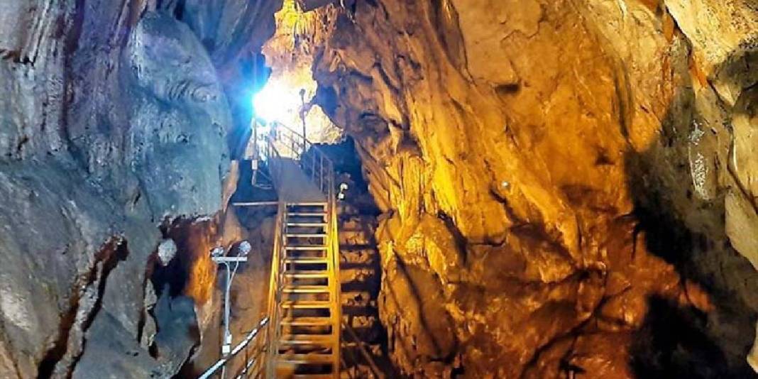 Bu mağarada sıcaklık 4 mevsim 15 derece! Zengin jeolojik yapısı ziyaretçiyi mıknatıs gibi çekiyor: 4 milyon lira gelir sağladı 7